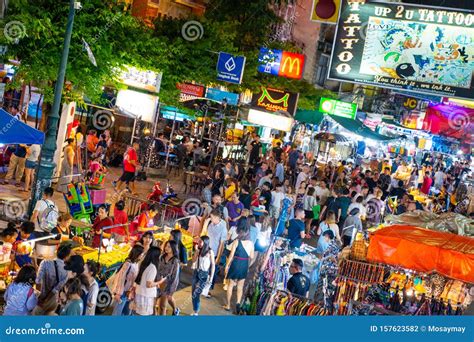 考山路夜市怎麼去考山路夜市附近的交通方式有多種